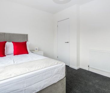 Ambleside Avenue, Southmead - Photo 6