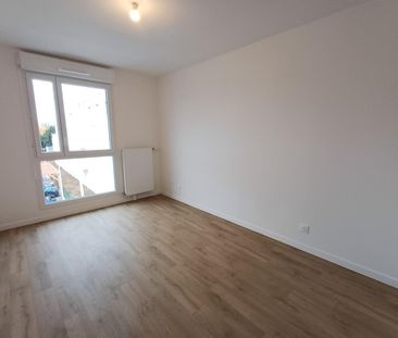 location Appartement T3 DE 60.3m² À CARRIERES SOUS POISSY - Photo 4
