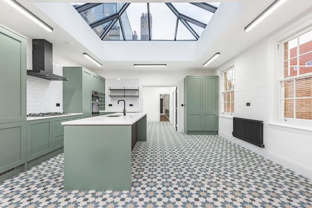 4 bedroom detached house to rent - Photo 1