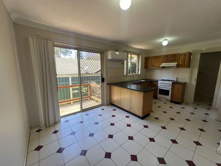 Two bedroom property - Photo 4