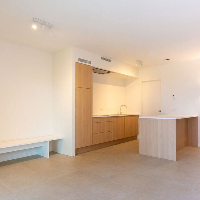 Appartement te huur in Antwerpen voor € 1.265 met 2 slaapkamers - Foto 1