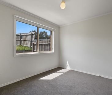 Move-In Ready on Renlik - Fantastic Location! - Photo 3
