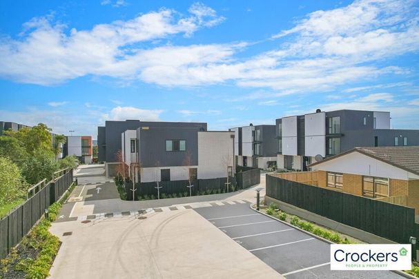 Brand New Apartment At The Heart Of Te Atatu South - Photo 1