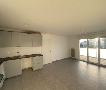 Location Appartement 3 pièces 61m² CAGNES SUR MER 06800 - Photo 2