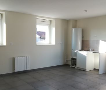 Location Appartement 3 pièces 53m² ST RAMBERT D ALBON 26140 - Photo 4