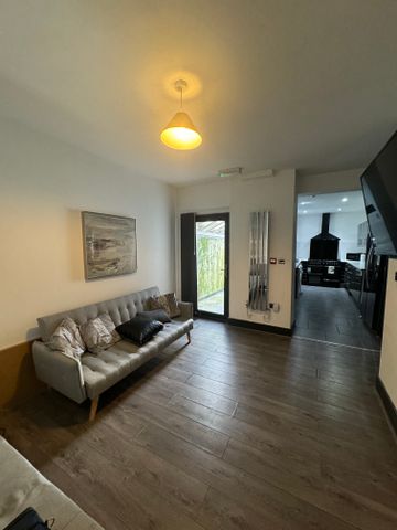 Toft Street Room 4 - Photo 4