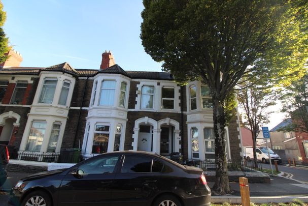 Corporation Road, Grangetown, Cardiff - Photo 1