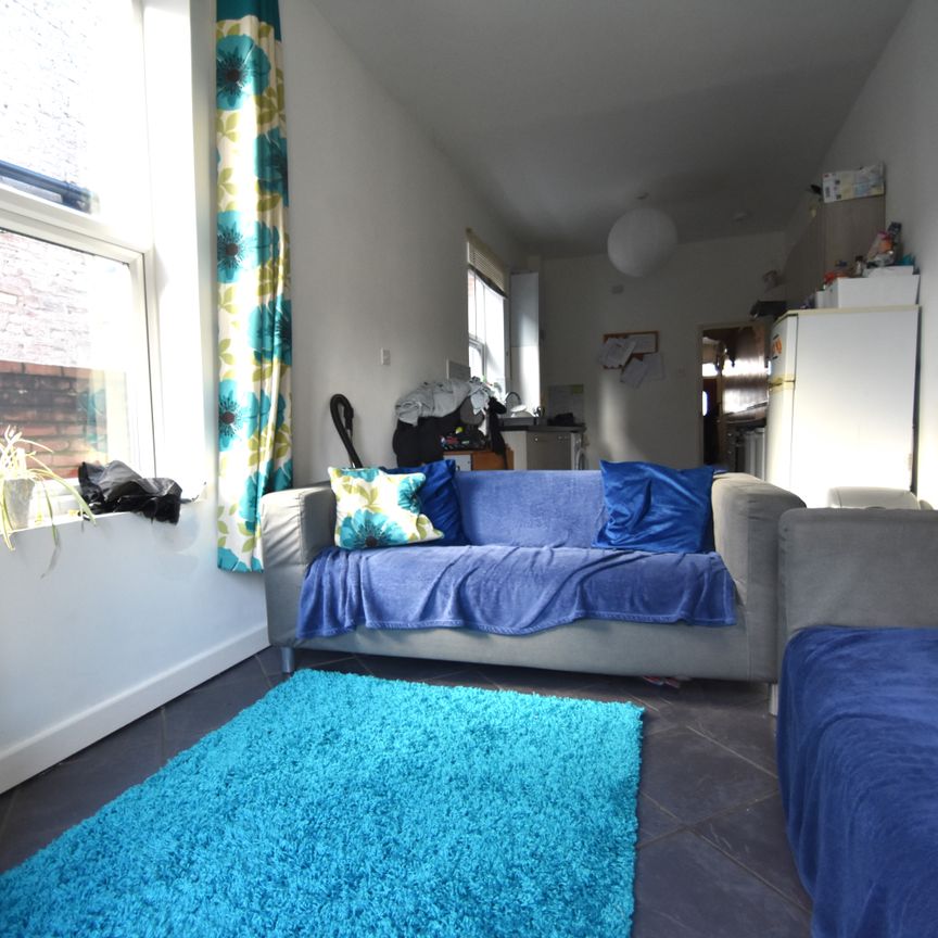 5 bedroom terraced house to rent - Photo 1