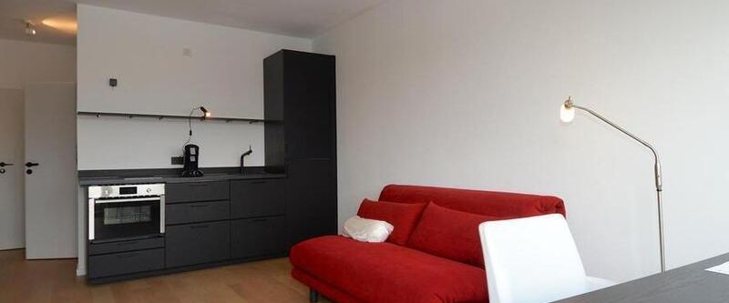 1 Zimmer Wohnung mit Balkon in Berlin Wilmersdorf, möbliert - Photo 1