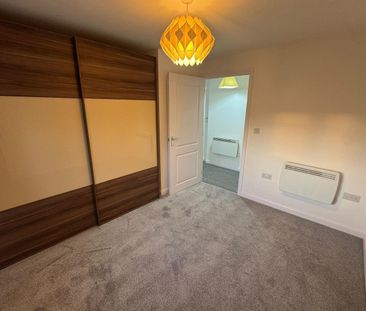 Golden Orchard, Halesowen, West Midlands - Photo 5