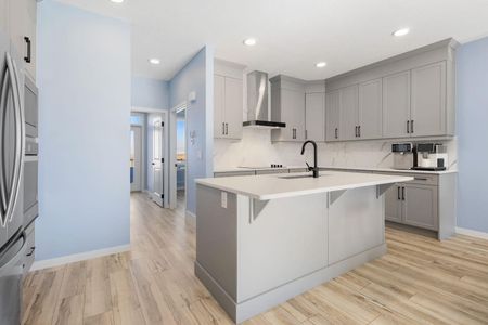 AVAILABLE OCTOBER 1 - Beautiful 4 Bedroom home in Glacier Ridge NW - Photo 2