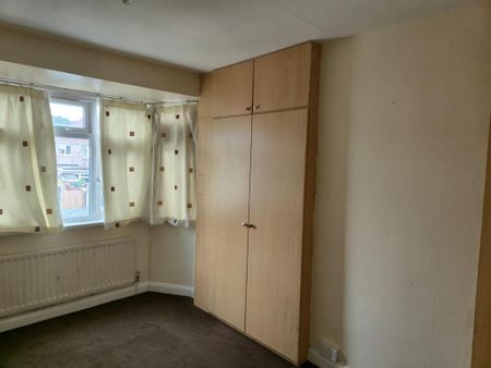3 bedroom terraced house to rent - Photo 4
