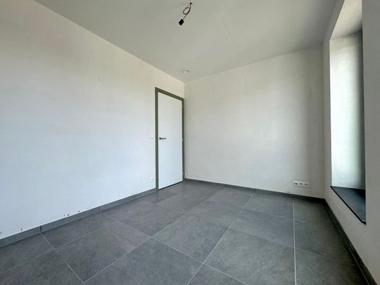 Prachtig nieuwbouw appartement inclusief twee staanplaatsen - Foto 1