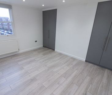 2 Bed Flat, Deptford High St., SE8 - Photo 5