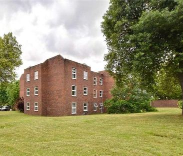 Viewpoint, Lee Park, London, SE3 - Photo 1