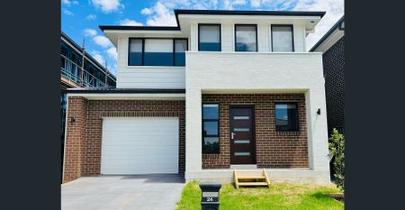 Stunning brand new 5 bedroom house in heart of Leppington - Photo 3
