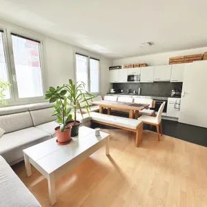 TOPLAGE NÄHE DONAUZENTRUM | HELLE 2 ZIMMER | OPTIMALE RAUMAUFTEILUNG | U-BAHN-NÄHE - Foto 2