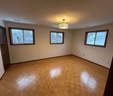 For Lease - 13 East Road Unit# Main & 2nd Flr, Toronto, Ontario - Photo 2