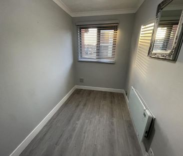 2 bedroom ground floor maisonette to rent - Photo 2