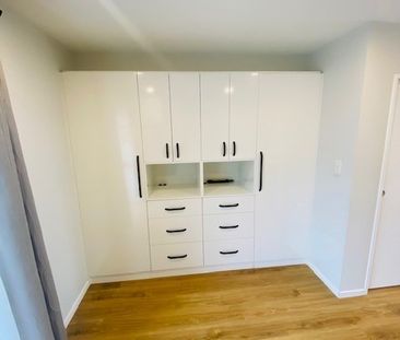 SILVERDALE, 2 BEDROOMS - Photo 6