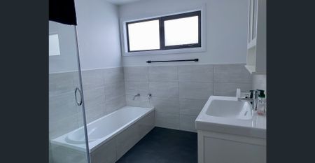 Not Your Average Villa - Photo 4