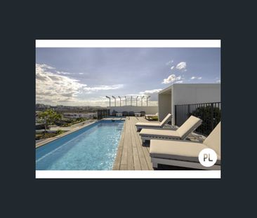 Stylish fully-furnished 1 Bedroom apartment with stunning rooftop f... - Photo 5