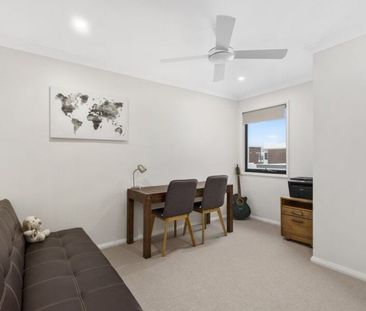 Townhouse in Cova Estate - Pool & Gym Facilities - Photo 1