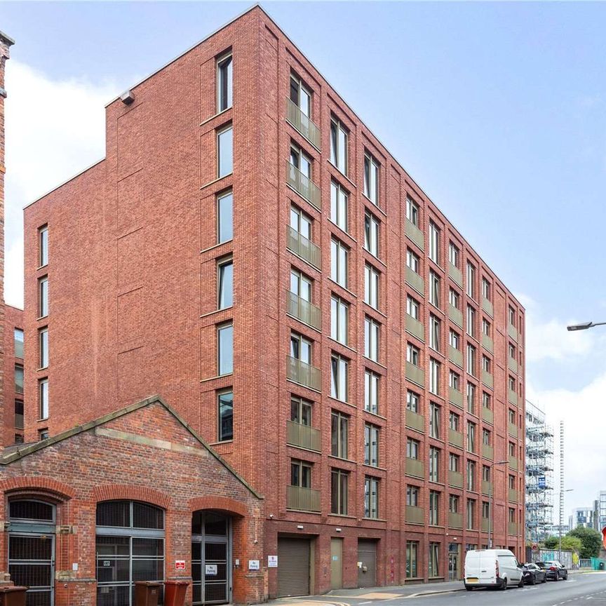 Fully Furnished Two Double Bedroom Apartment with an allocated parking space in the exclusive Excelsior Works development. - Photo 1