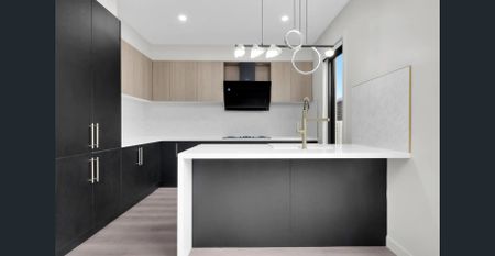 WHERE SOPHISTICATION MEETS PRIME LOCATION!!! - Photo 2