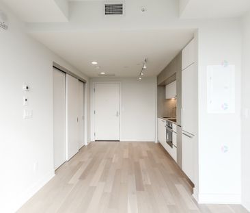 Unit 2211: Entire unit - Photo 3
