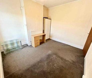 1 bedroom in a house share to rent - Photo 6