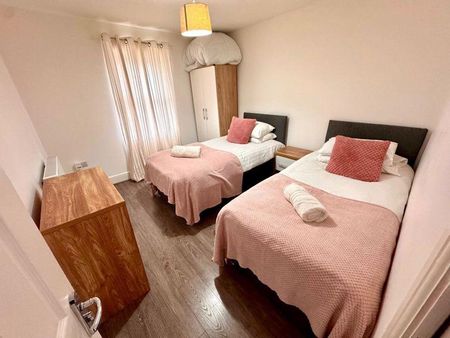 5 bedroom house to rent - Photo 4