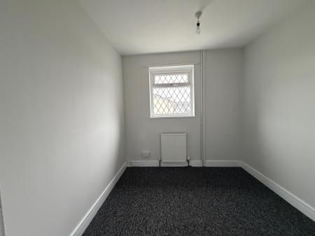 3 bedroom Terraced House To Let - Photo 1