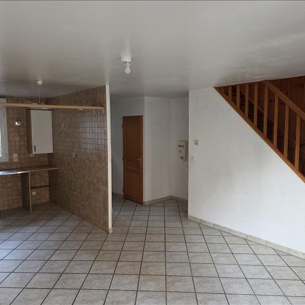 3 pièces - 66 m² - 1er étage - Colocation non autorisée - Photo 1