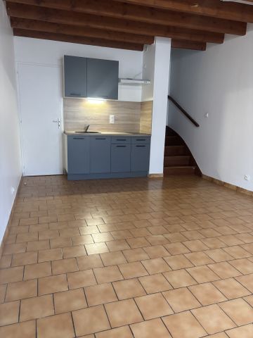 Location Appartement 2 pièces 43m² JAUNAY MARIGNY 86130 - Photo 2