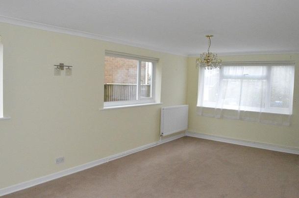 4 bedroom detached house to rent - Photo 1