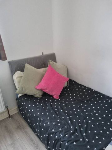 2 Bed Flat, Rusholme Grove, M14 - Photo 4