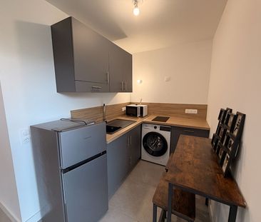 Location Appartement 1 pièce 21m² - Photo 2