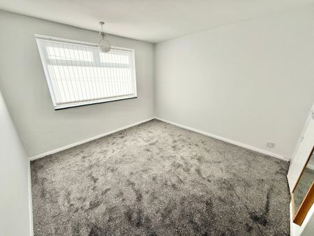 3 bed terraced house to rent in Four Acre Drive, Liverpool, L21 - Photo 3