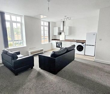 3 bedroom apartment to rent - Photo 4