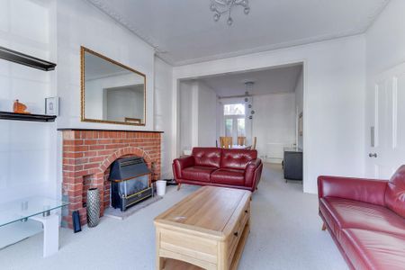 4 bedroom terraced house to rent - Photo 2