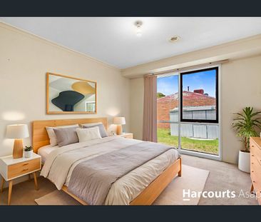 Family Living in Hallam - Photo 3