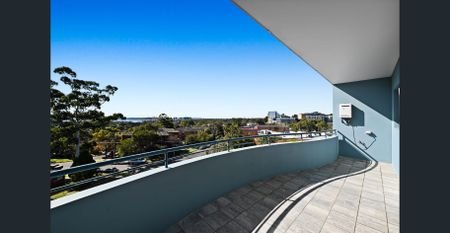 Sunny Executive Style Apartment - Photo 5