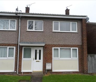 3 bed terraced house to rent in NE63 - Photo 2