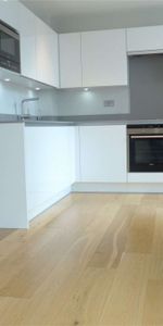 One bedroom apartment in the popular Parkside Place development - Photo 3