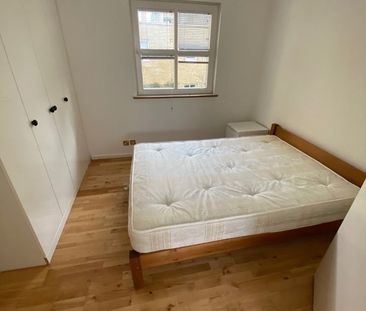 2 Bed Terraced House, Princes Court, SE16 - Photo 1