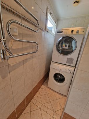 Rödklövervägen, Hässelby - Photo 1