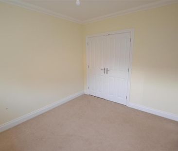 4 bedroom detached house to rent - Photo 6