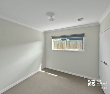 Stylish 4-Bedroom Family Home in Prime Truganina! - Photo 2