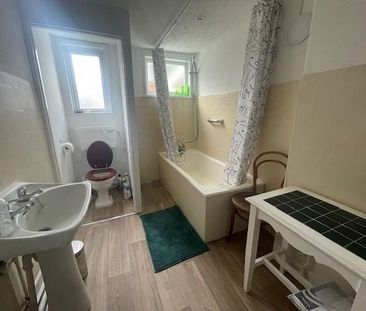 2 bedroom maisonette to rent - Photo 5